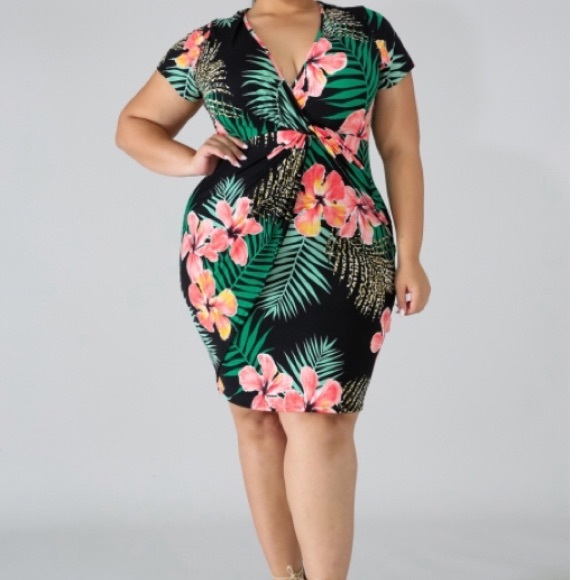 PlusCoutureXOXO Dresses & Skirts - Exotic Leaves Dress